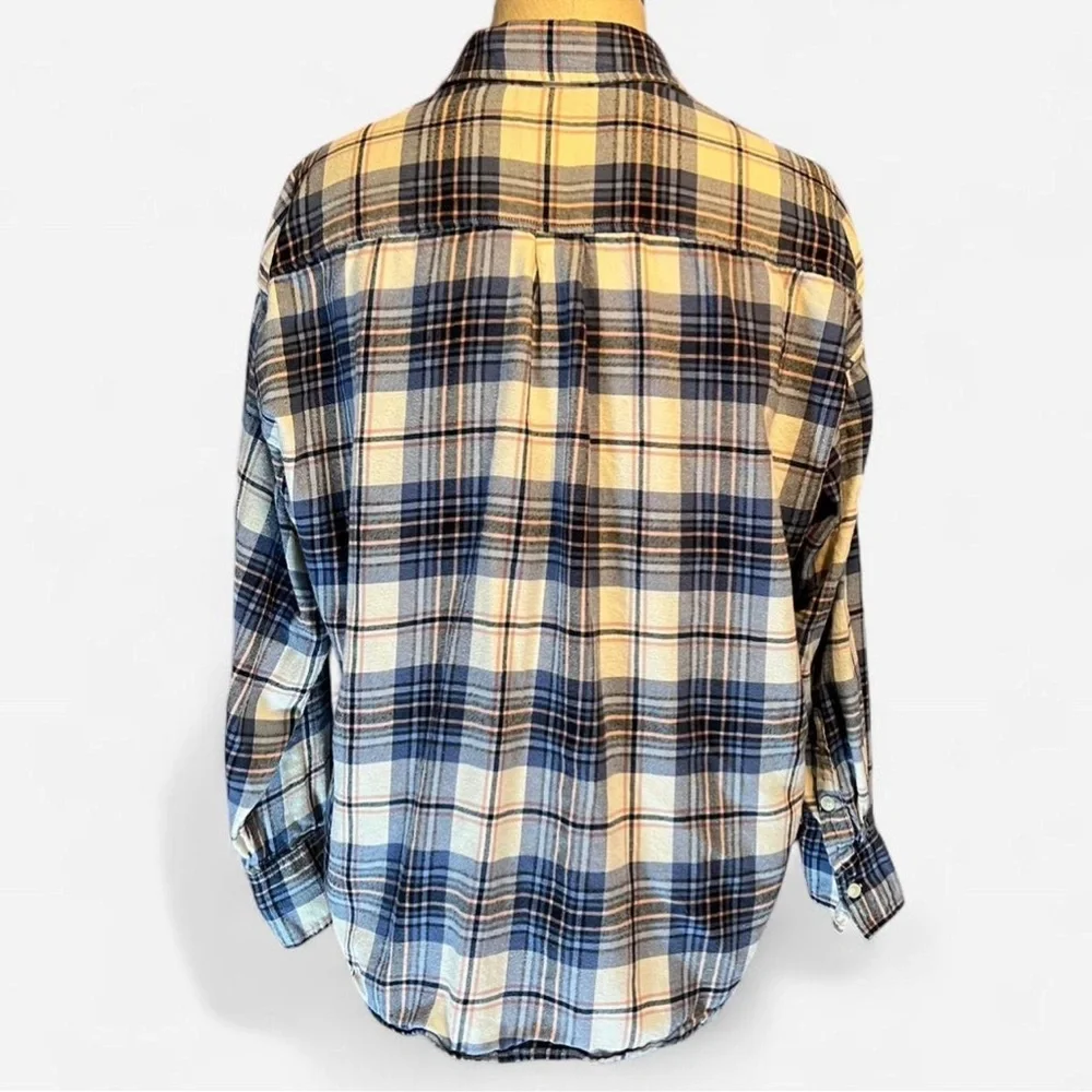 💙Levi's Cotton Flannel Navy & Cream Plaid Shirt
